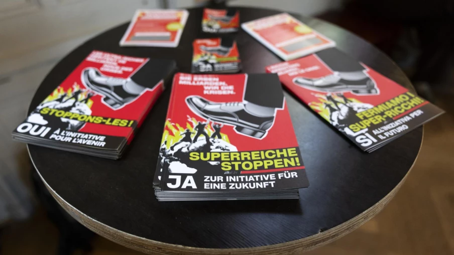 Sondage: impôt sur successions rejeté, oui serré au service citoyen