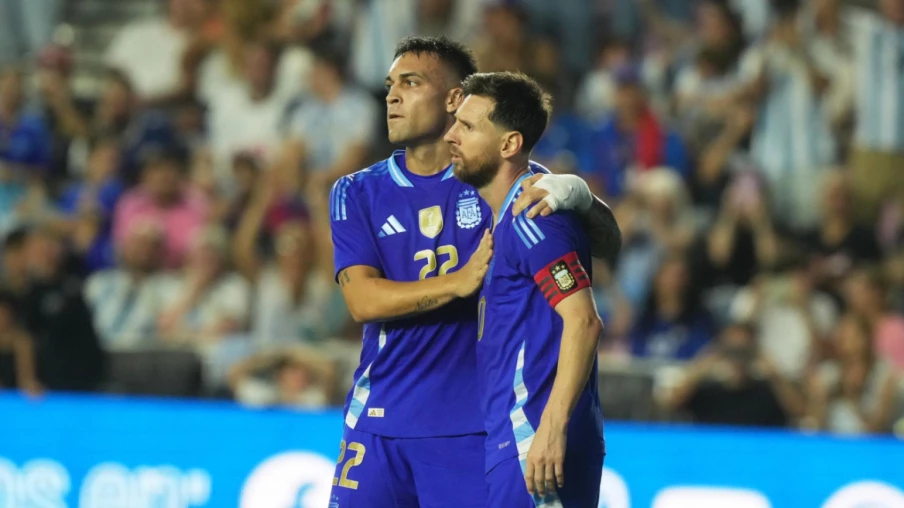 L'Argentine bat Porto Rico 6-0 en amical à Miami, Messi double passeur