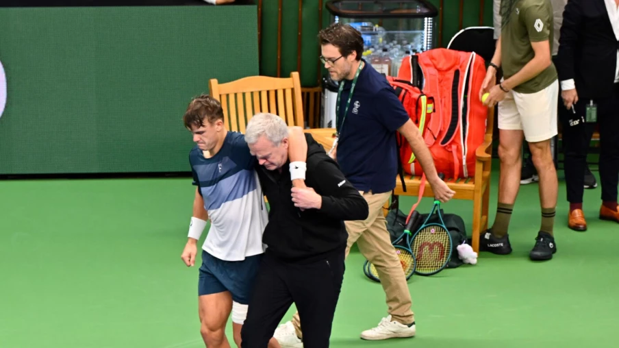 Holger Rune forfait aux Swiss Indoors, déchirure du tendon d'Achille