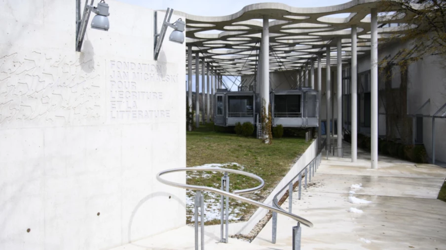 Yves Debraine et ses portraits d'écrivains à la Fondation Michalski