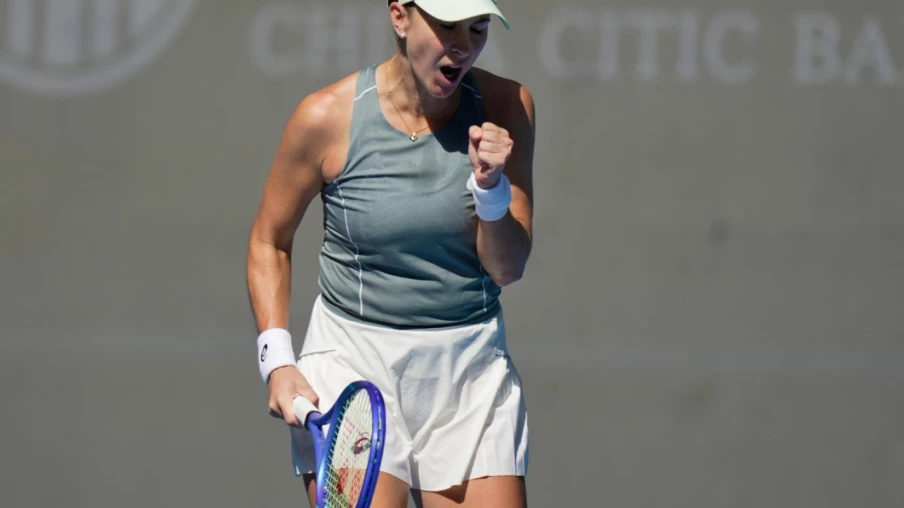 WTA Tokyo: Belinda Bencic en demi après sa victoire sur Muchova