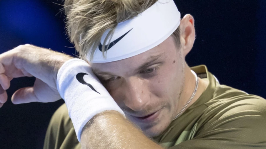 Swiss Indoors : Auger‑Aliassime et Shapovalov abandonnent en quarts