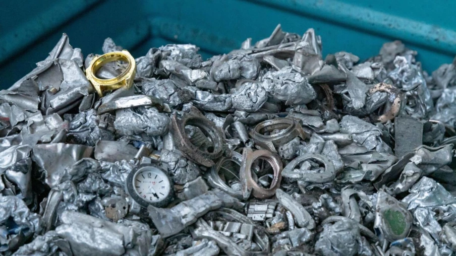Destruction: la FH détruit 1,5 t de fausses montres suisses saisies