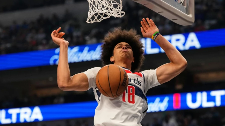 Kyshawn George discret, les Wizards battus par Charlotte