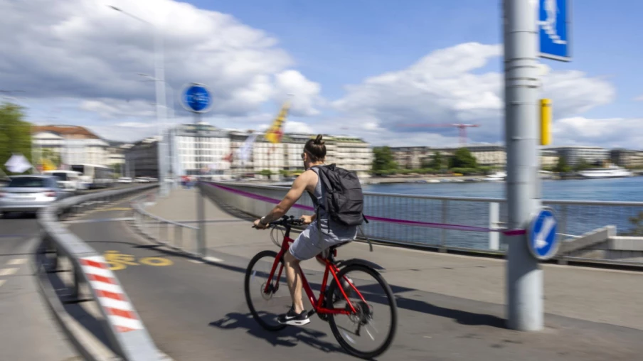 TCS propose une barge vélo au pont du Mont-Blanc à Genève (6 MCHF)