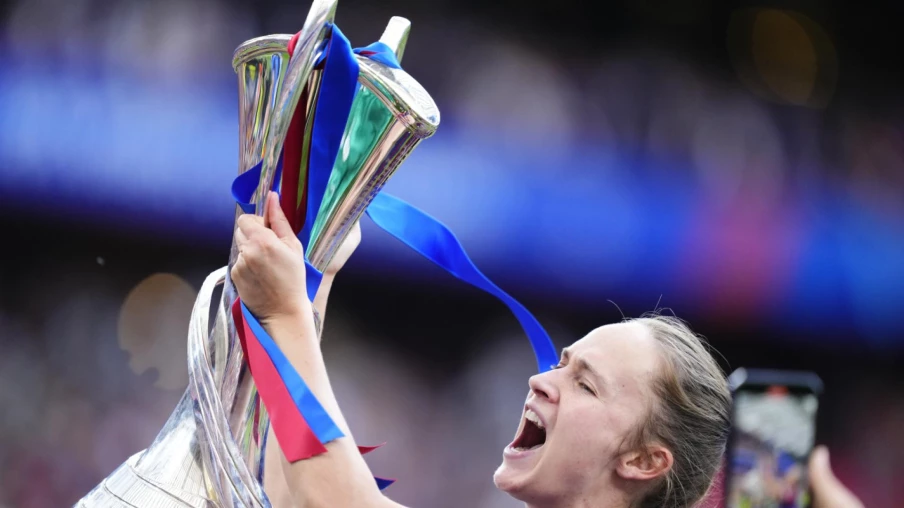 La coupe volée... et récupérée par la police