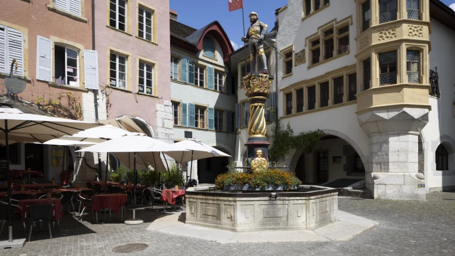 Recettes du secteur tertiaire suisse en hausse de 1,0% en août