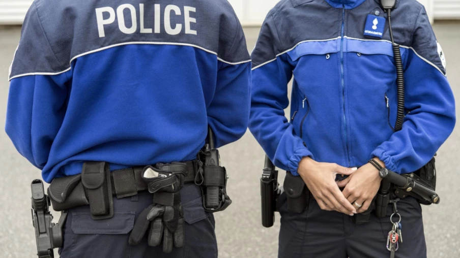 Deux personnes prises en flagrant délit de vol à Guin (FR)