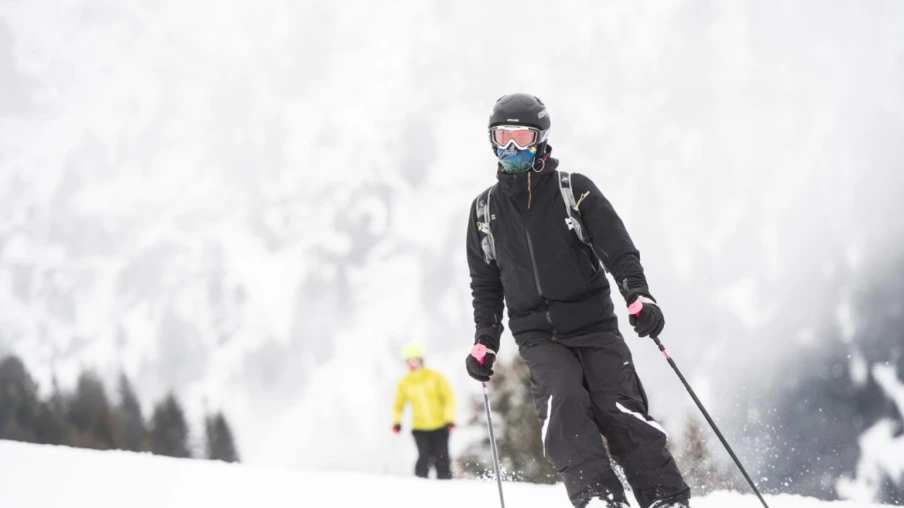 Italie: casque obligatoire sur les pistes de ski, amende 150 €