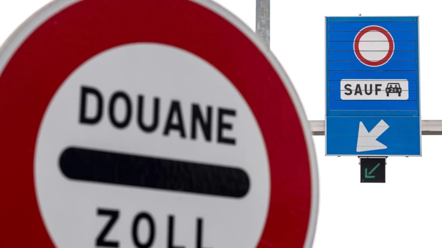 Maintenir la possibilité de la fermeture nocturne des petites douanes