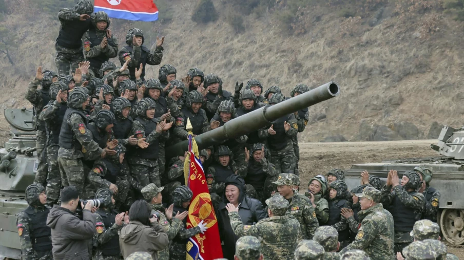 Les prisonniers nord-coréens en Ukraine veulent faire défection