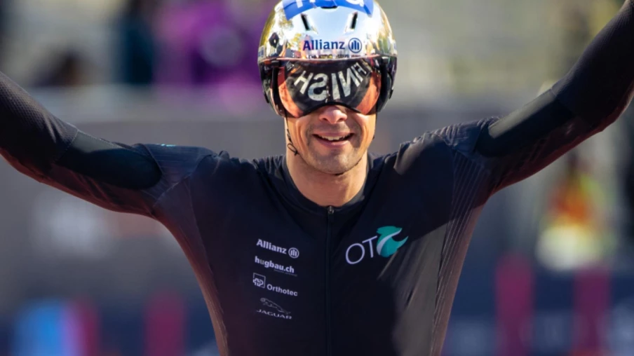 Marcel Hug remporte le marathon de New York (7e titre) — Debrunner 3e