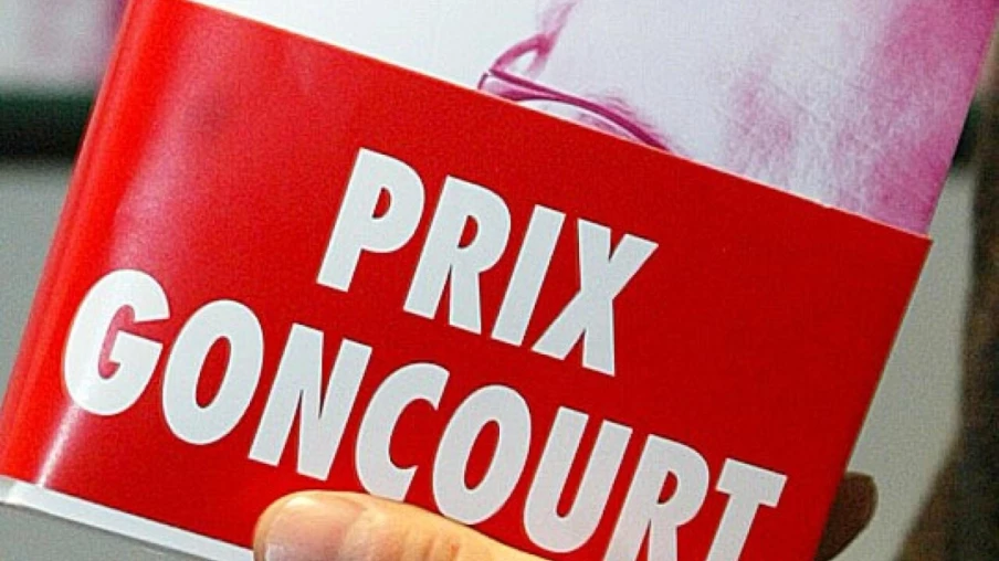 Laurent Mauvignier remporte le prix Goncourt pour La maison vide