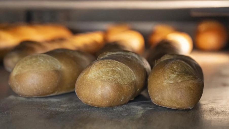 Comco appelée à enquêter sur le pain à 99 centimes et prix bas