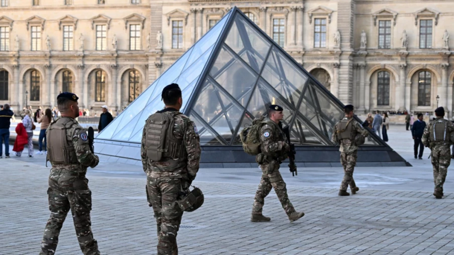Rapport de la Cour des comptes : le Louvre a négligé la sécurité