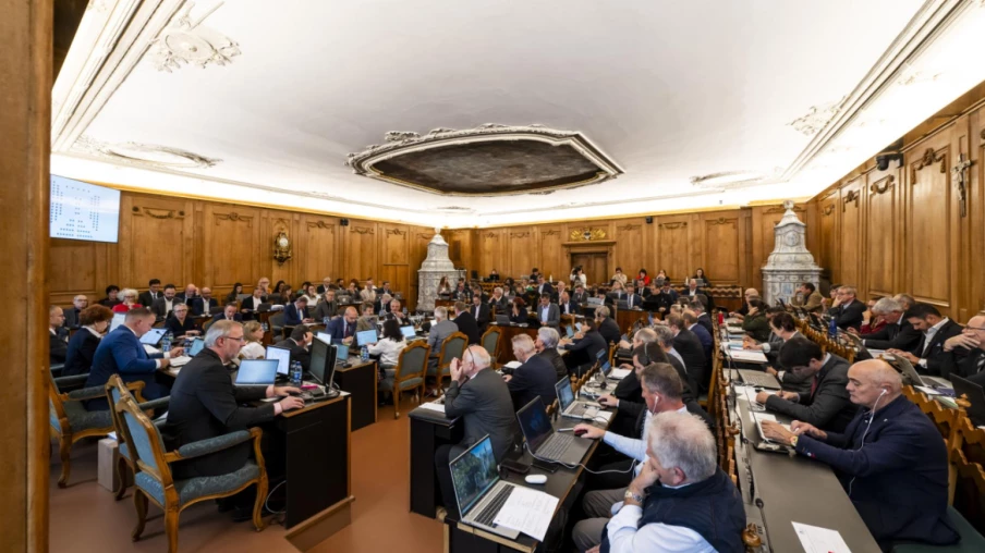 Fribourg : le SSP demande la suspension de toutes les mesures du PAFE