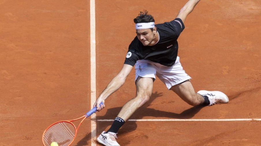 Taylor Fritz tient son rang et file en quarts