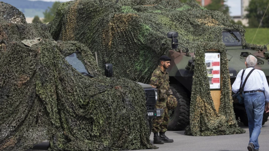 Armée suisse commande 3 systèmes de camouflage multispectraux européens