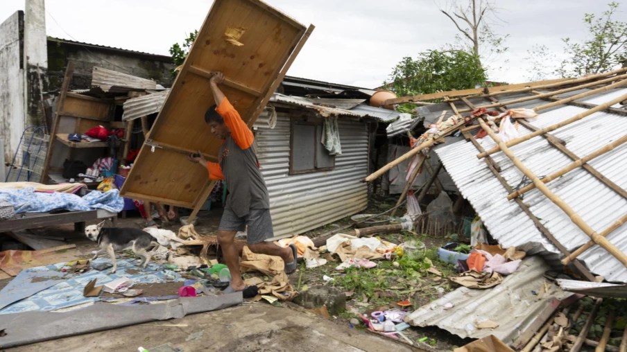 Philippines : typhon Fung-wong - bilan de 18 morts et villages isolés