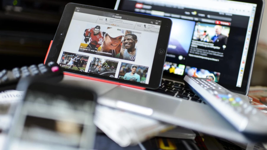 Numérique, lecture et sport : les loisirs des romands selon l'ORC