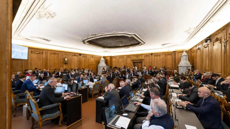 Fribourg maintient le coefficient fiscal à 96% faute de budget 2026