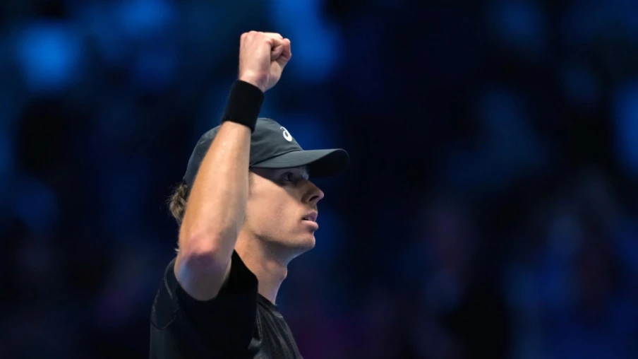 De Minaur relance ses chances, Alcaraz qualifié pour les demi-finales