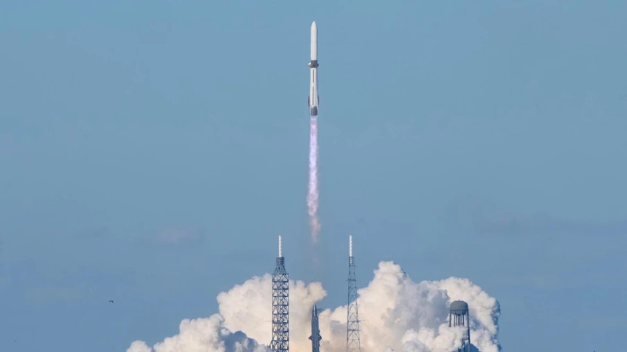 Blue Origin récupère le propulseur de la fusée New Glenn