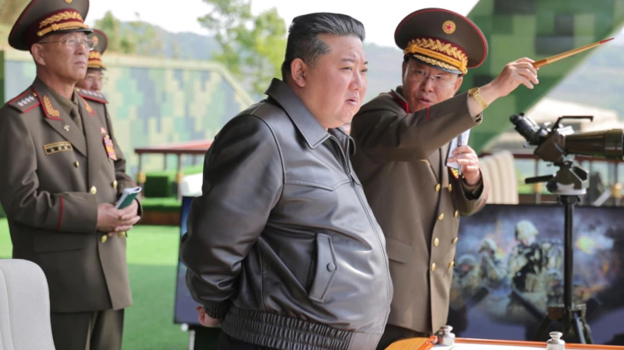 Corée du Nord: un navire de guerre gravement accidenté