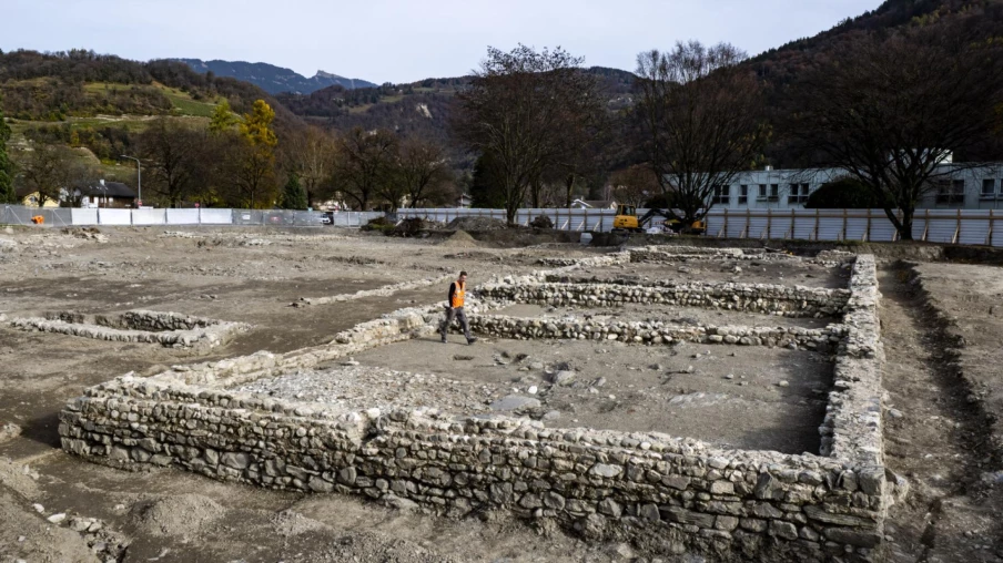 Villa romaine tardive découverte à Bex : fouilles archéologiques