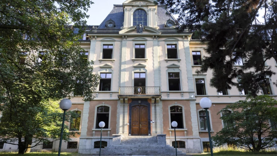 Valais: automobiliste jugé pour tentative de meurtre après collision