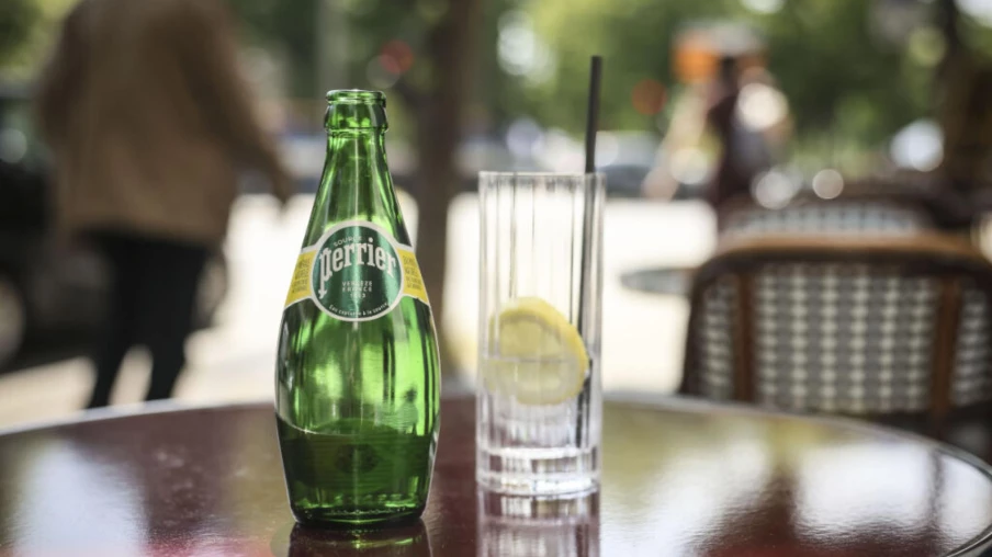 Tribunal de Nanterre autorise Nestlé Waters à vendre l'eau Perrier