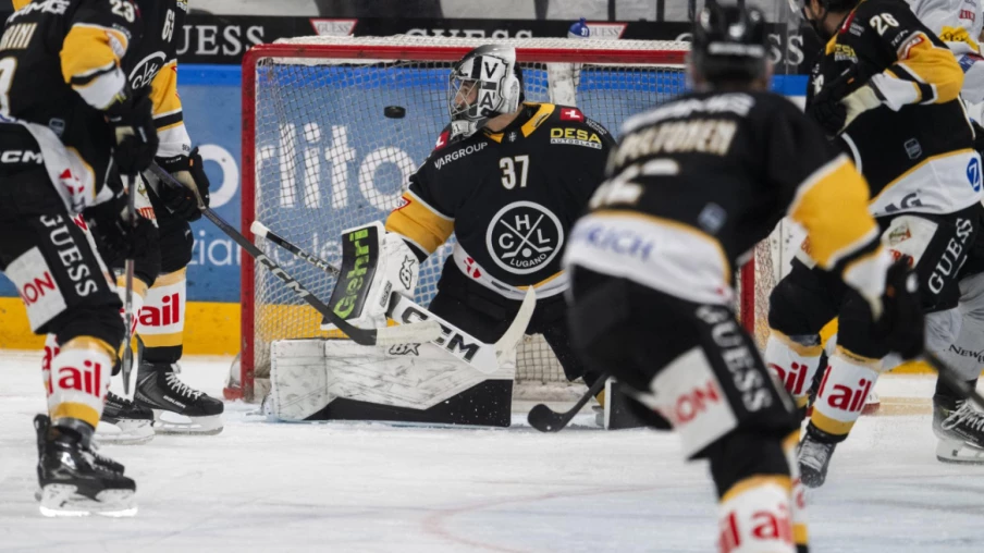 National League: Fribourg gagne 4-0 à Lugano, Davos battu par Ambri