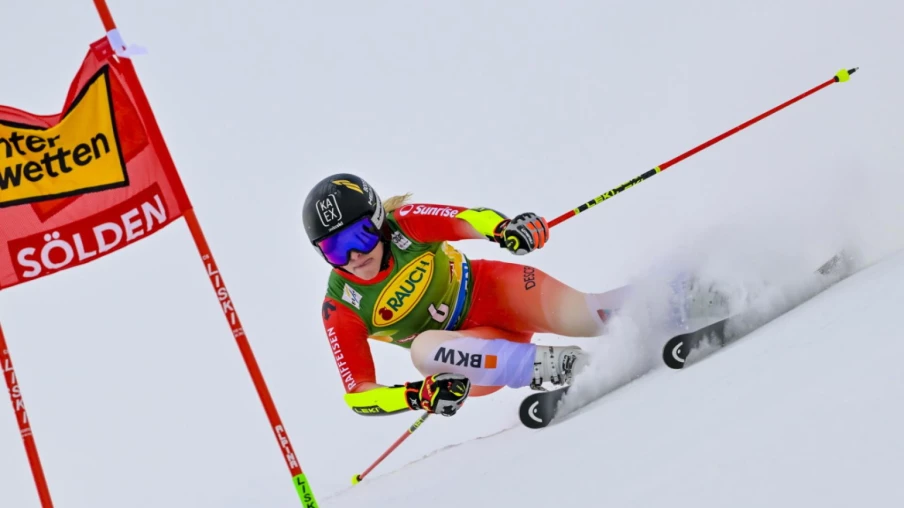 Lara Gut-Behrami : lourde chute à Copper Mountain, genou touché