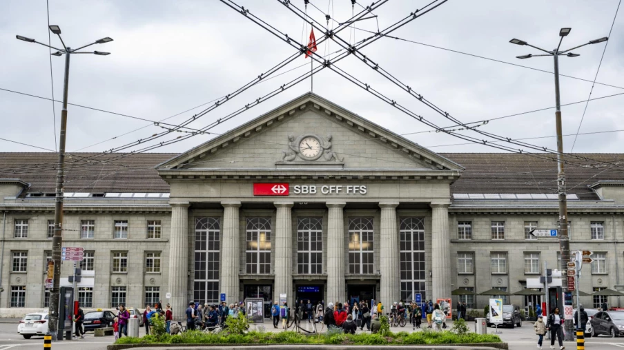 Gare de Bienne : un homme agressé chute sur les voies