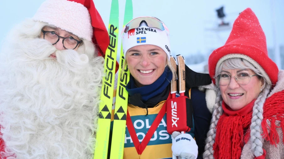 Frida Karlsson remporte le 10 km classique à Ruka, Nyenget bat Klaebo