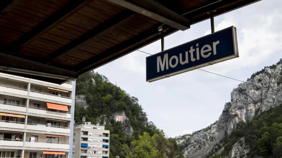 Gare de Moutier modernisée: quais rehaussés et rampes