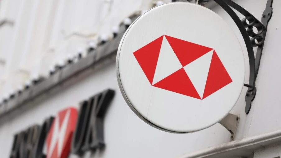 HSBC nomme Brendan Nelson président du conseil d'administration