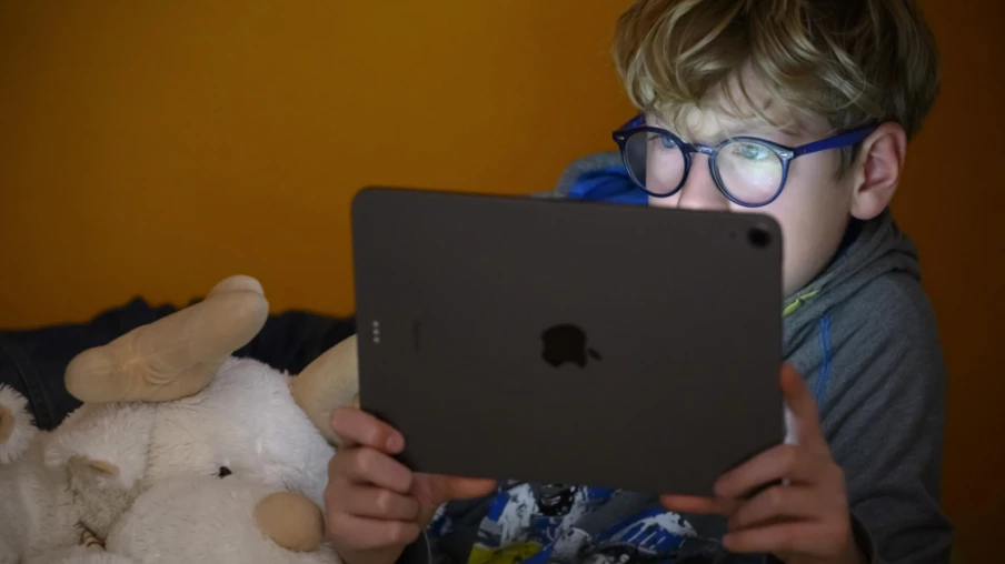 Réseaux sociaux: pression à la minceur chez les jeunes filles