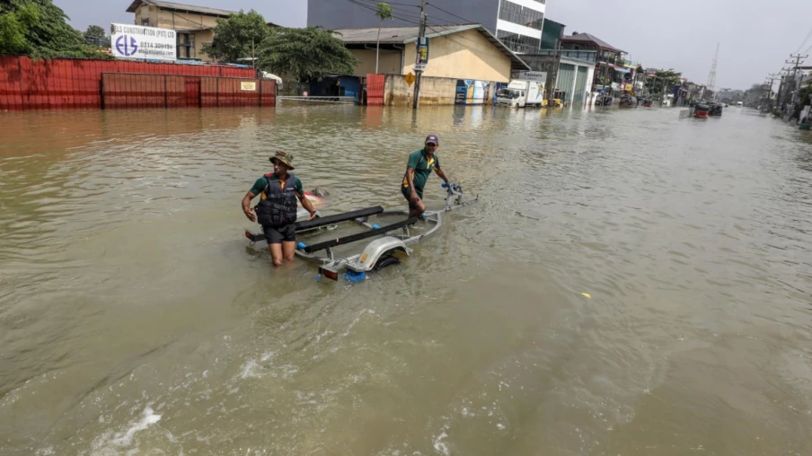 Sri Lanka: nouvelle alerte intempéries et glissements dans le centre