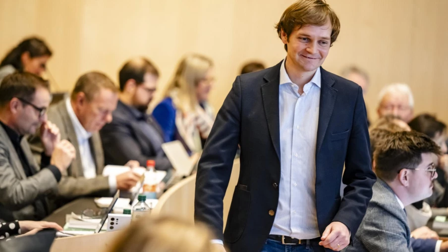 Sébastien Cala candidat PS Vaud pour remplacer Rebecca Ruiz