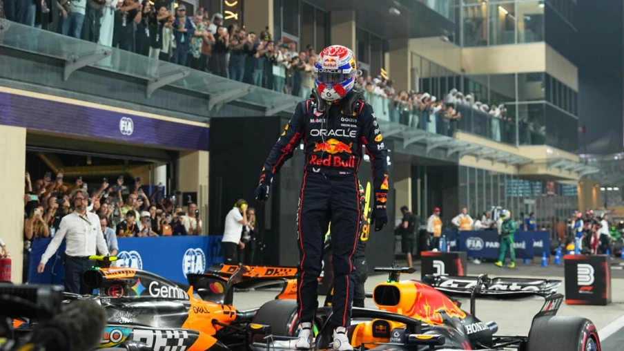 Verstappen en pole au GP d'Abou Dhabi (F1) devant Norris et Piastri