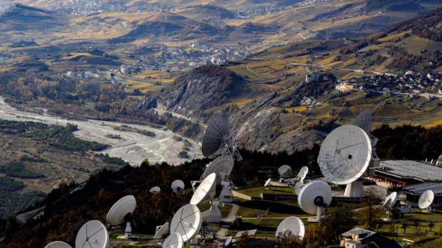 Loèche (VS) valide 40 antennes SpaceX, opposants préparent un recours