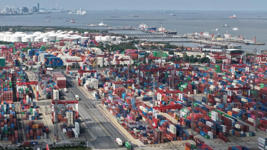 Chine : l'excédent commercial dépasse 1 000 milliards de dollars