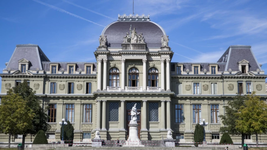 Récusation du président du tribunal correctionnel de Lausanne ordonnée