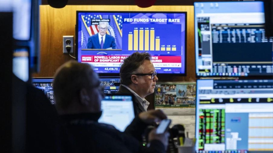 La Fed abaisse ses taux, deux responsables réclamaient le statu quo