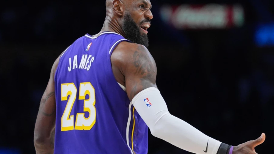 NBA : les Spurs battent les Lakers et se qualifient pour Las Vegas