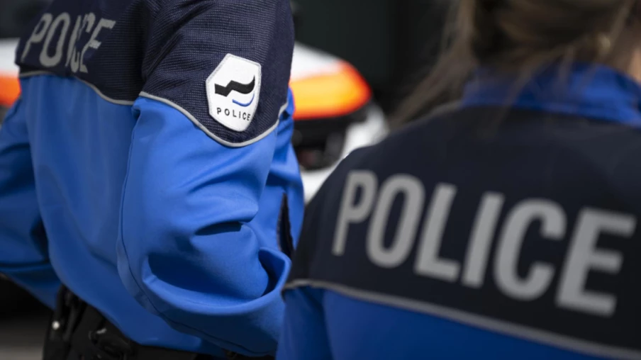 Fribourg : deux hommes arrêtés pour vandalisme au cimetière