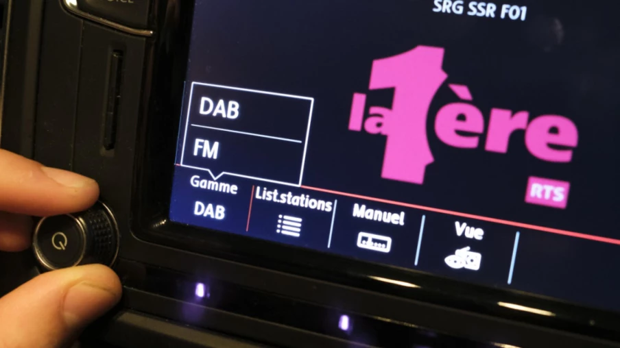 La SSR annonce le retour de la diffusion radio en FM