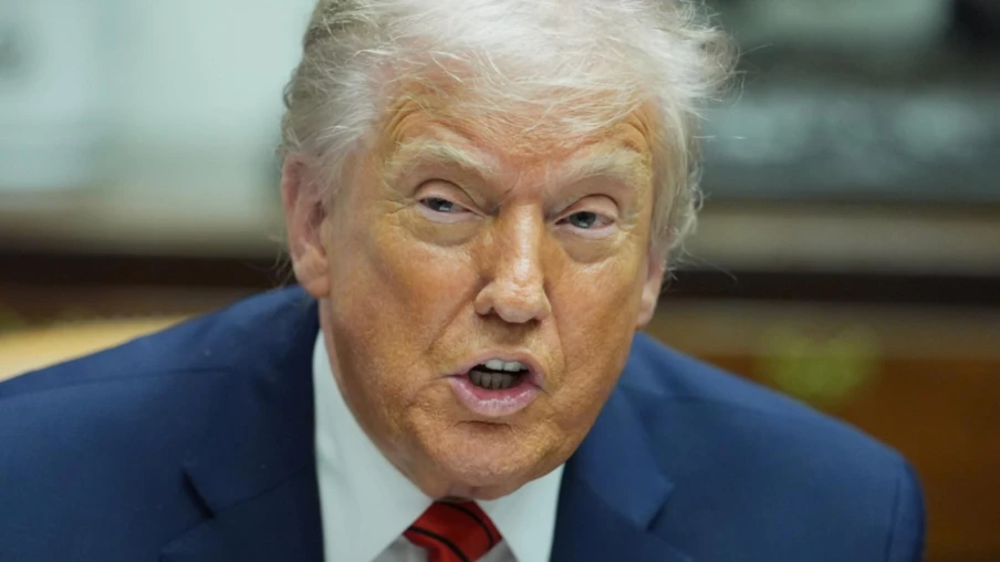 Trump fustige les sondages défavorables sur l'économie américaine