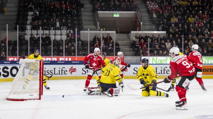Euro Hockey Tour: la Suisse battue par la Suède 3-2 aux tirs au but